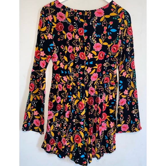 Floral Long Sleeve Romper - Picture 3 of 5